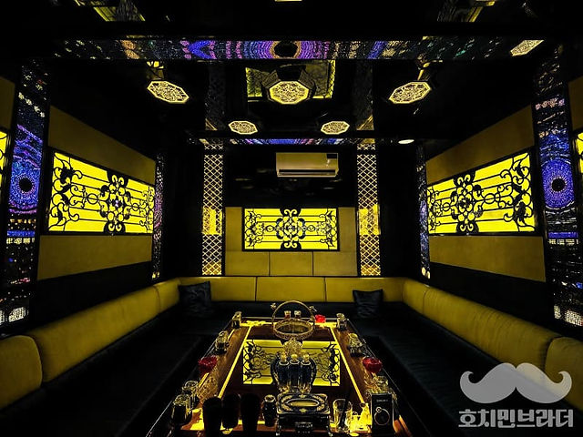 93KTV Room 12