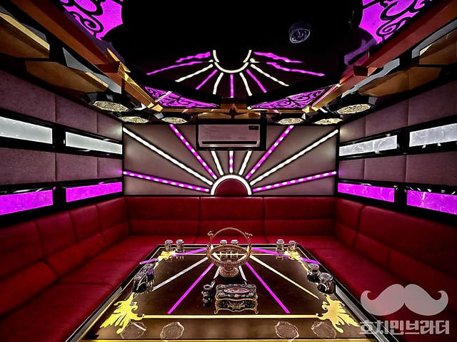 93KTV Room 5